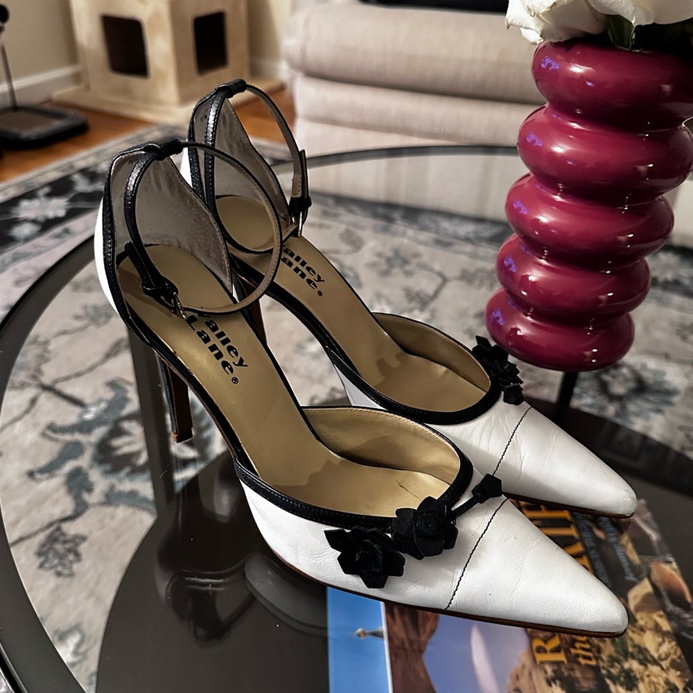 Vintage Valley Land Genuine Leather Heels